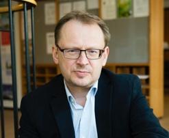 Yritysverotuksen vaikutukset yritysten valintoihin kuten rahoitukseen, investointeihin ja työn