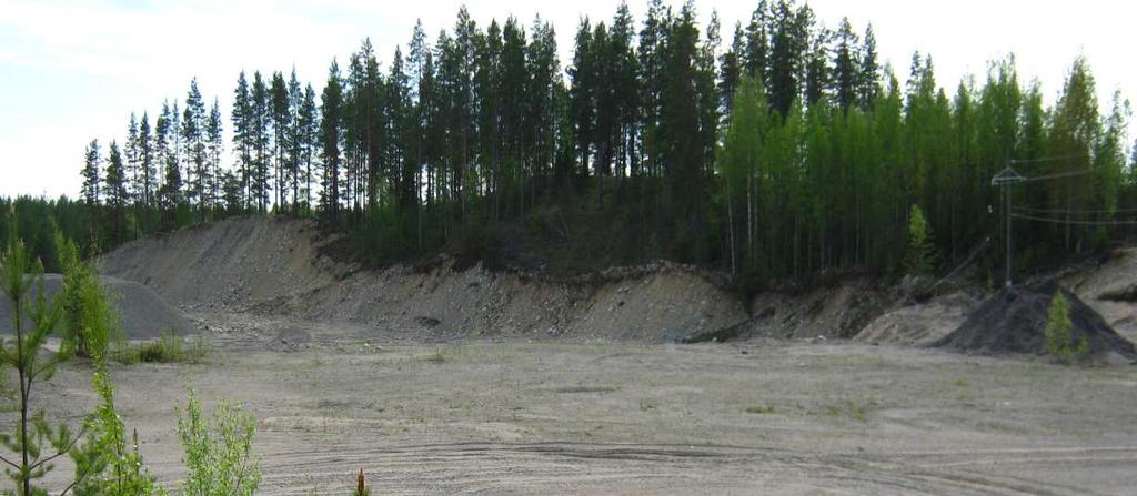 3 (12) Santamäki, Paltanen 1 Hankekuvaus Pieksämäen kaupungin hallitsema maa-ainesten ottamisalue sijaitsee Pieksänmäen Kaupungissa Santamäen soranottoalueella lähellä Paltasta.