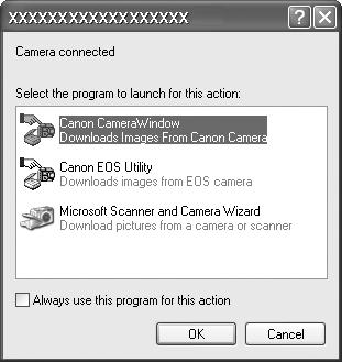 Kuvien lataaminen tietokoneeseen Liitä kamera tietokoneeseen. Varmista, että kameran virta on katkaistu ennen liittämistä.