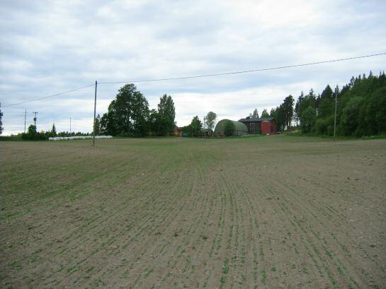 11 VIRRAT 46 HERRASKOKSEN KANAVA Ajoitus: kivikautinen Laji: asuinpaikka Kartta: 2214 08 VIRRAT x: 6906 05 y: 2486 03 z: 120 ±1 m p: 6910 31 i: 3330 22 Löydöt: Jussila T 2006 inventointi KM 36154,