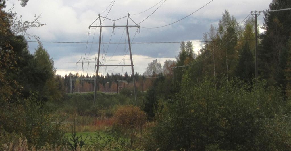 SSAB:lle johtaa sähkönsiirtolinja, joka sisältää kaksi 110 kv voimajohtoa.