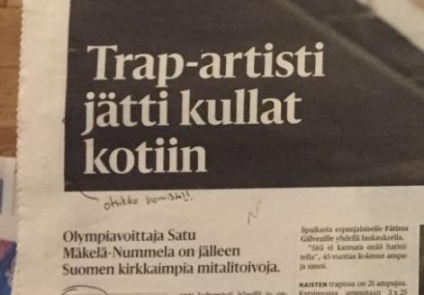 Kuten lakatut kynnet ja hiuspinni, korut ovat kulttuurissamme vahvasti naiseuteen liitettyjä asioita.