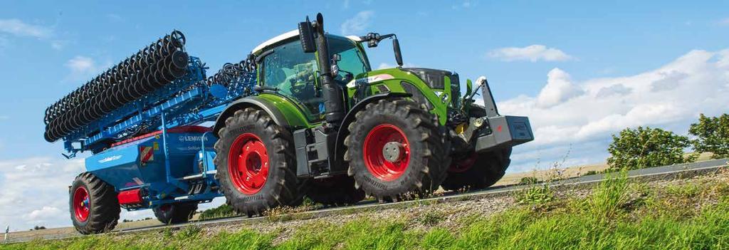 Koska monipuolisuus kuuluu täydellisyyteen Fendt 700 Vario -traktori sisältää paljon erilaisia päivittäistä työtä helpottavia toimintoja.