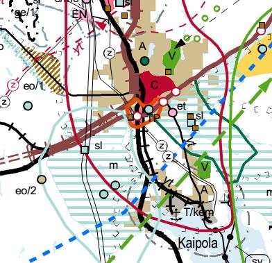 ARVIOINTISUUNNITELMA 2 (5) enimmäismitoituksen. Asettamalla osa tonteista rakennuskieltoon saatiin liikerakentamiseen käytettävissä oleva rakennusoikeus alle maakuntakaavan sallivan 40 000 k-m2.