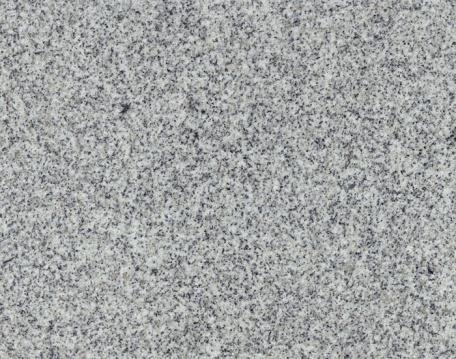 3 Kuva 2. Harmaa graniitti, joka on yleisimpiä graniitteja Suomessa.[3] Harmaan graniitin lisäksi Suomessa on yleisesti tavattavissa myös puna- ja mustagraniittia.
