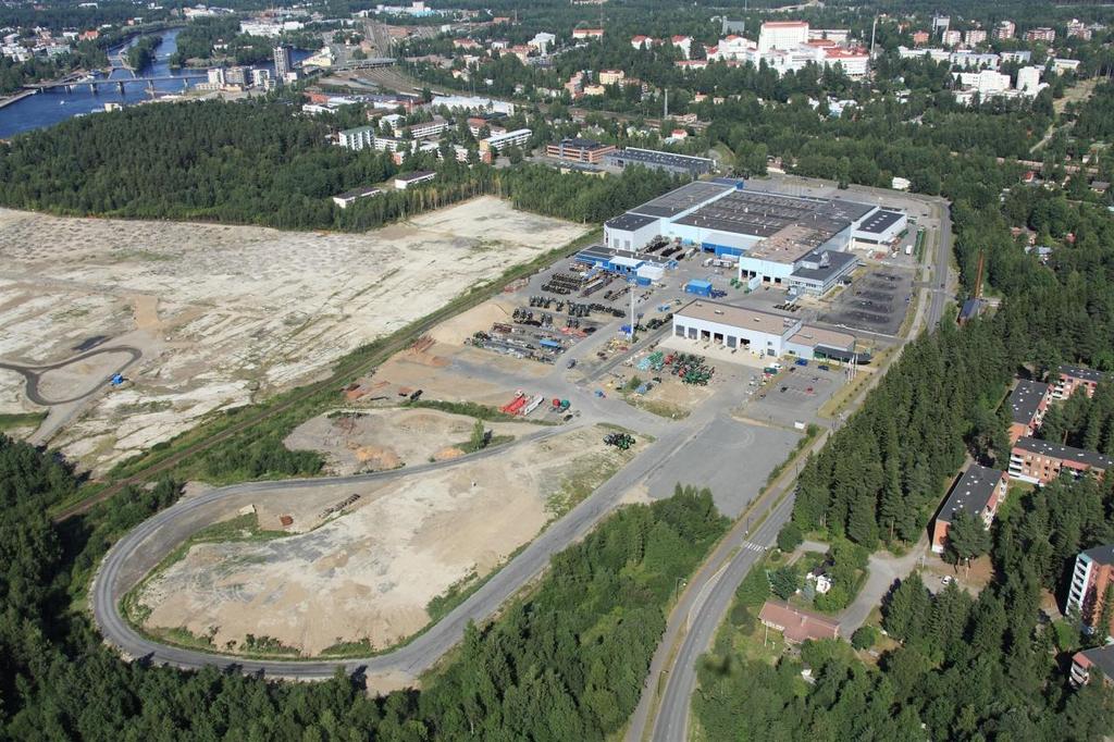 11 Joensuun tehdas Yleistä Tehdas on perustettu vuonna 1972. Tehtaan kokonaispinta-ala on 19 100 m 2, josta tuotantokäytössä on 17 430 m 2 ja toimistotiloina 1 670 m 2. Työntekijöitä on n. 500.