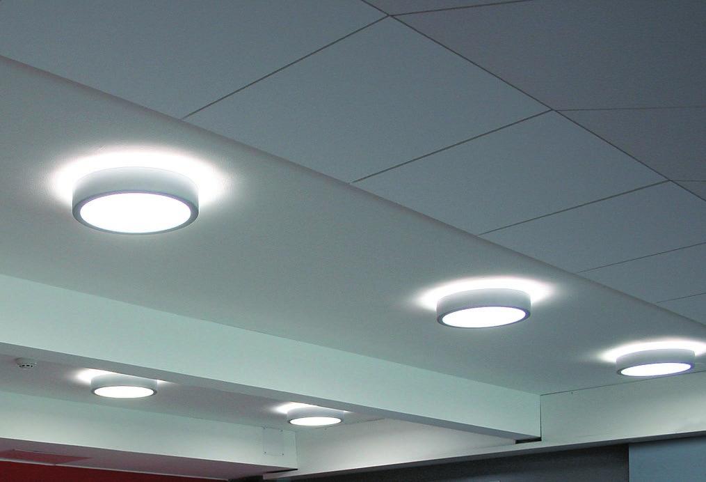 Seinä-/kattovalaisin Pro 570, 570 LED, 570 LED DALI & Kattovalaisimet Pro 571, 575, 576 Pro 570 -seinä- ja kattovalaisimet sekä Pro 571, 575, 576 -kattovalaisimet ovat tehokkaita valaisimia 28 W tai