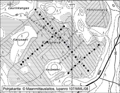 Pyhännällä tutkitut suot ja niiden turvevarat, Osa 1 8. Karjuneva Karjuneva (kl. 3413 06, x = 7121,4, y = 3474,6) sijaitsee Pyhännän Törmälänperällä noin 15 km keskustasta koilliseen.