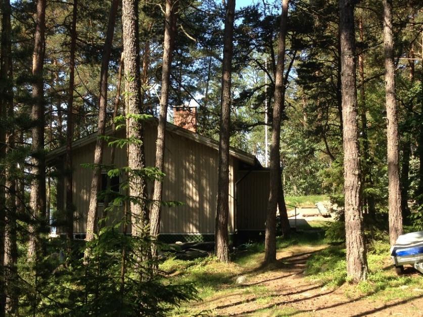 Nosto Consulting Oy 12 (35) Länsitalon 3:45 tilan erillispalstat ovat rakentamattomia.