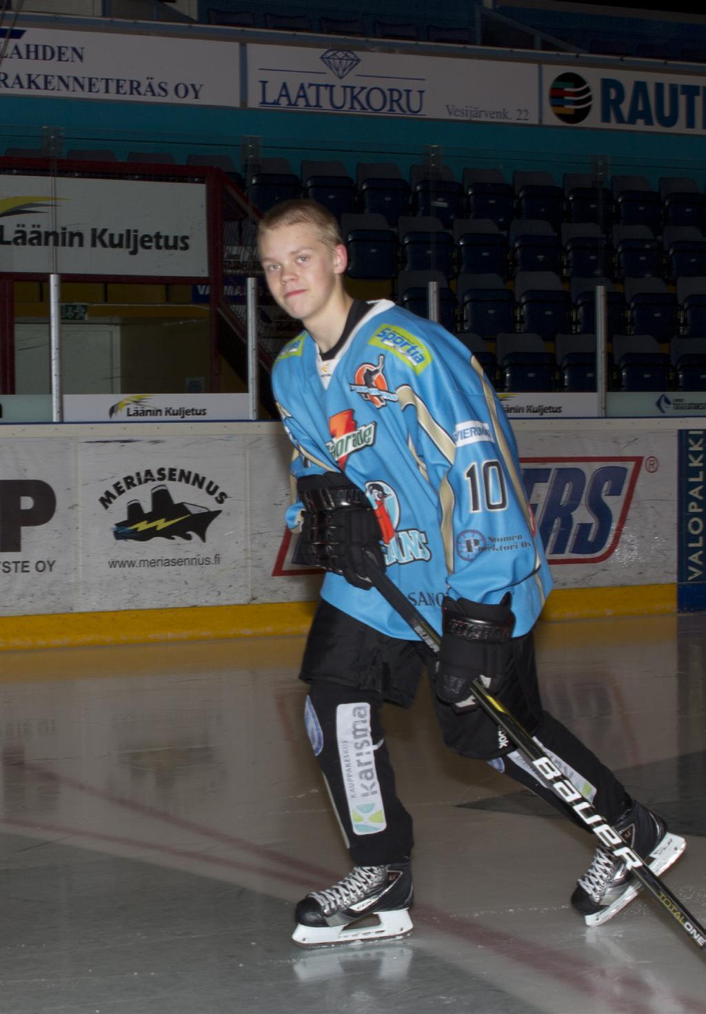 55 Huvinen Niki Pain B1 Hyökkääjä 1996 Lahti Kiekkreipas 169