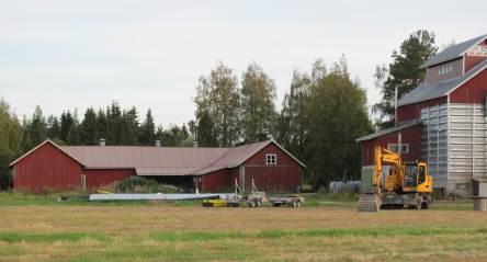 14. Penttilä: RH, MA Maatilan pihapiiri koostuu