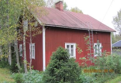 Hirsirunkoinen asuinrakennus alkuperäisine