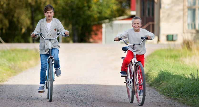 Kaikki liikunta on lapselle hyväksi, olipa kyseessä koulumatkan pyöräily, välitunti- tai pihaleikit, ulkoilu perheen kanssa, harrastusliikunta tai muu arjessa tapahtuva liikkuminen.