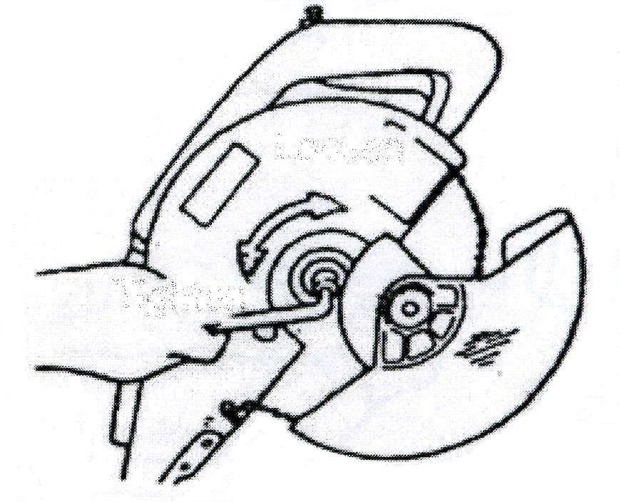 Check the direction of the arrow from the protective cover. Protective cover Arrow Arrow Saw blade Install the outer flange and the hexagon head bolt.