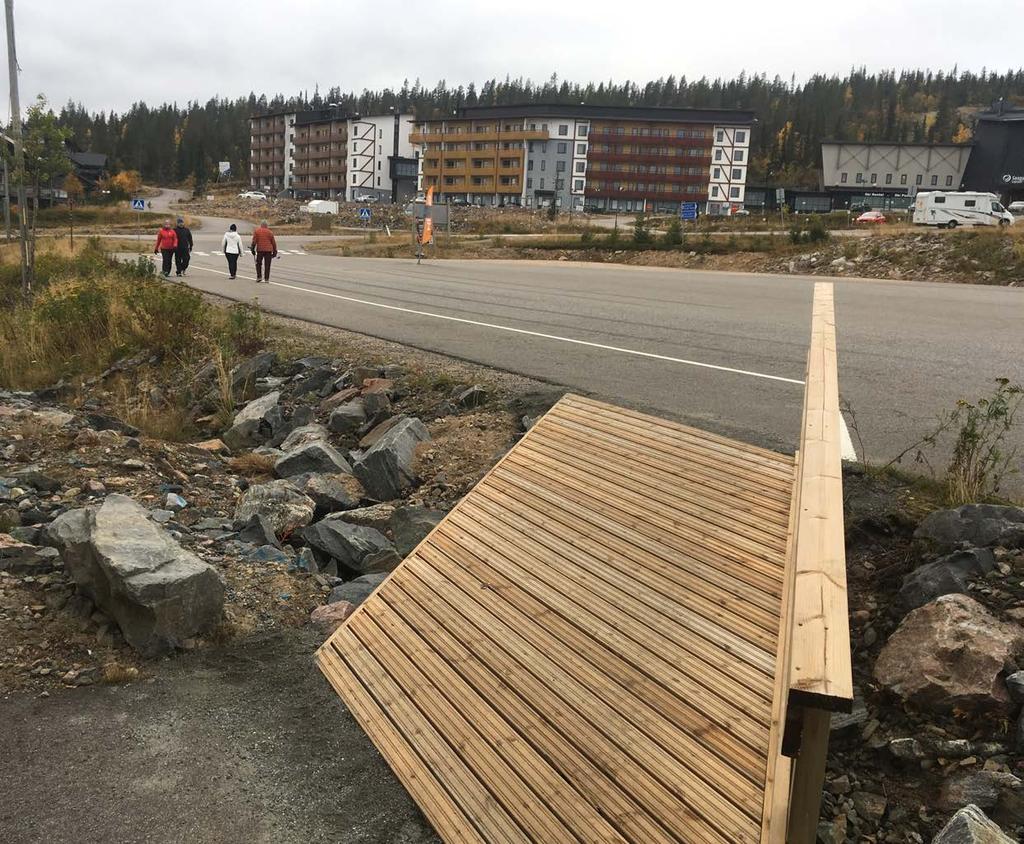 Jalankulkijoita