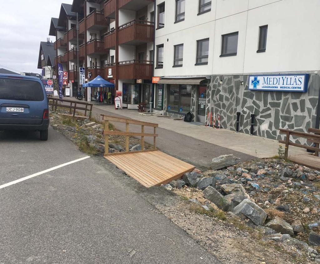 Silta johdattaa