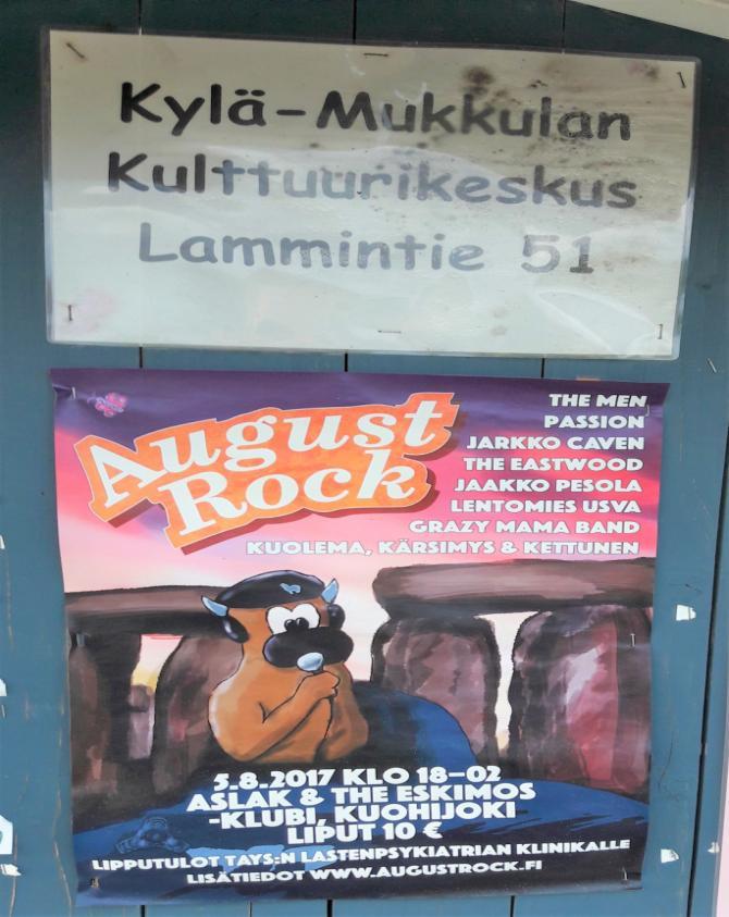 Tutun näköinen ilmoitus Kylä-Mukkulan