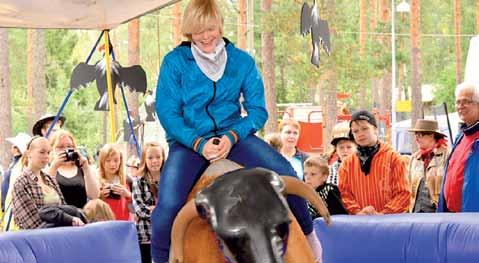 nuoria täällä paljoakaan näy. Martin sanojen takaa kuultaa pohjanmaan murre, vaikka hän itse kertookin puhuvansa Nurmijärven murretta tai ainakin sekalaista.