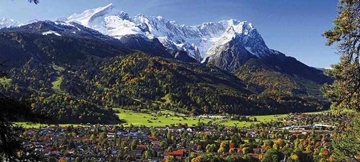 Alppien juuressa on Garmisch-Partenkirchen, jossa majoitumme.