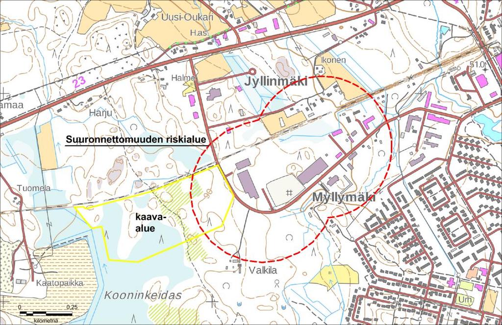 Ympäristökeskus 214005190 23 alueen itäosaan (Kuva 7). Suuronnettomuuden riskialue merkinnällä osoitetaan alue, jossa käytetään vaarallisia kemikaaleja.