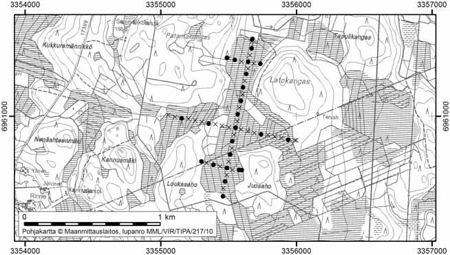 Soinissa tutkitut suot ja niiden turvevarat Osa 1 57. Latokankaanneva Latokankaanneva (kl. 2242 01, x = 6960,9, y = 3355,5) sijaitsee osittain Ähtärin puolella noin 20 km Soinin keskustasta etelään.