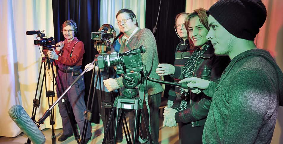 KUVA MIKKO LAPPALAINEN AV-keskus AV-keskus on opiston av-oppimateriaalin ja videotuotannon keskus.