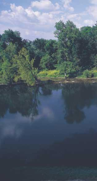 Jos viemäriverkosto puuttuu, on vastuu jätehuollosta ja ympäristöstä asukkailla. Jätevesihuolto ajoissa kuntoon!