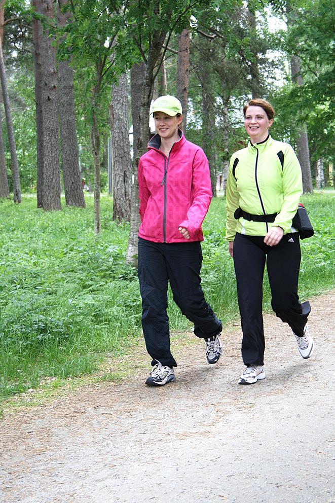 Oulunkaaren kuntayhtymä Palvelutuotannon raportointi: touko-elokuu 2017 Iin