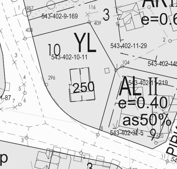 Alueella ei ole oikeusvaikutteista yleiskaavaa. Asemakaavaan muutos tulee valmistella yleiskaavan sisältövaatimukset huomioiden. 3.2.