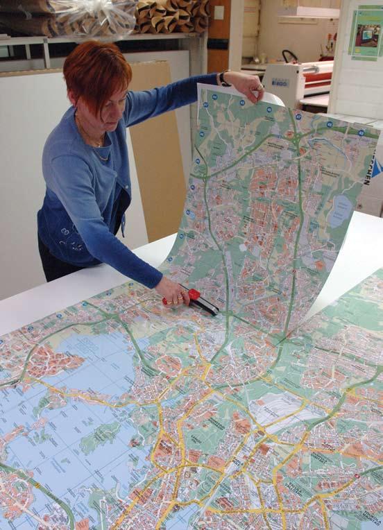 22 Toimintakertomus 2006 Årsberättelse 2006 Kaupunkimittausosasto Stadsmätningsavdelningen Jürgen Grönfors Kaupungingoedeetti Stadsgeodet Kaupunkimittaus Stadsmätning Vuosi 2006 Pertti Nisonen