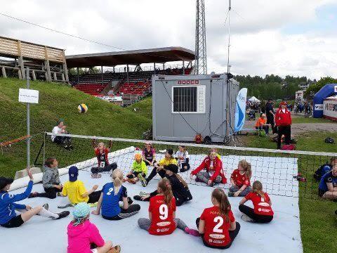 Metro pelataan tuttuun tapaan sekä naisten että miesten avoimissa sarjoissa Beachin SM-kisana ja 2vs2 pelisysteemillä ja säännöillä.