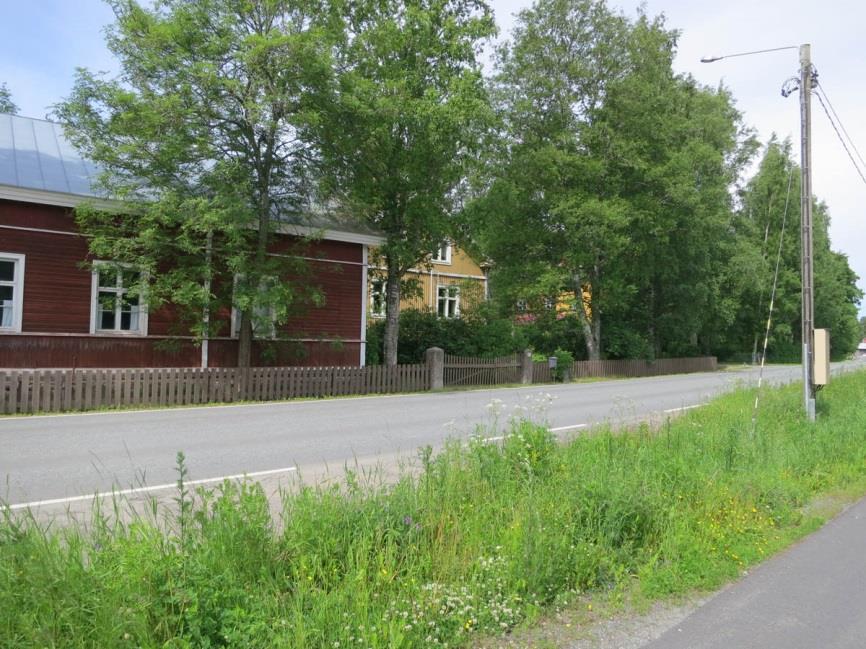 Pruuinmäen raennusia (Päivärinne) Tuorsniemenielä uvauna. Pruuinmäeä suunnielualueen pohjoispuolela uvauna. Palvelu Tuorsniemen ala-aseen oulu sijaisee alueesa noin m eelään.