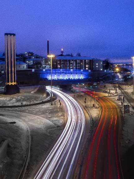 TAMPEREEN RANTATUNNELI 2,4 km pitkä tieliikennetunneli keskellä kaupunkia Tunnelihankkeen kokonaiskustannukset n.