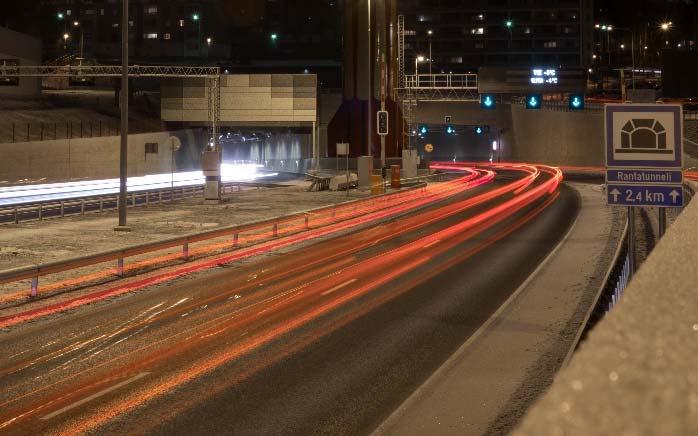 TAMPEREEN RANTATUNNELI TIELIIKENTEEN TEOLLISUUSLAITOS KESKELLÄ KAUPUNKIA Raskasta infraa 20 kv sähkönjakelujärjestelmä Vesienkäsittelykapasiteettia keskisuuren kylpylän verran Tunnelin sisällä