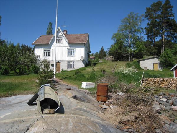 frontonit. Muunnelut T-ikkunat, vinoneliöikkunat.