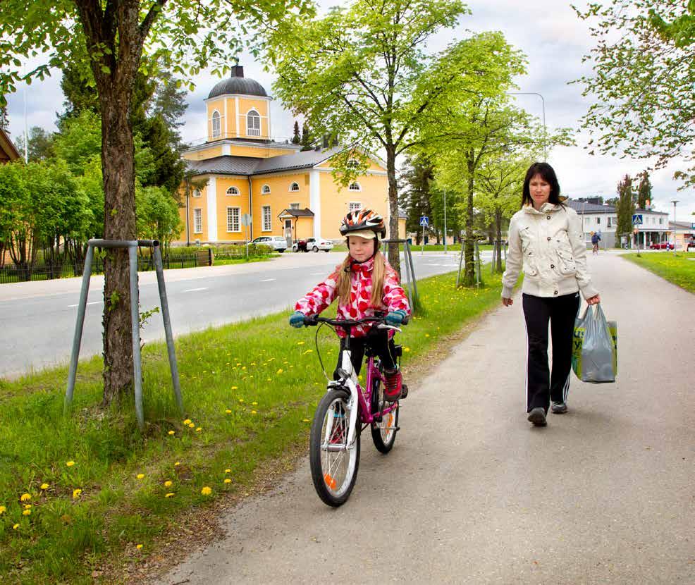 Viime vuosikymmeninä kuntakeskuksiin on rakennettu väljiä omakotiryhmiä ja niiden ympärille on levittäytynyt hajarakentamista.