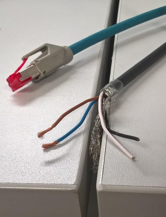 4 TIM561 SOPAS-KÄYTTÖLIITTYMÄLLÄ 11 SOPAS Engineering Tool on SICK AG:n kehittämä ohjelma, jolla voidaan muuttaa SICK:n tuotteiden asetuksia ja seurata niiden mittausdataa.