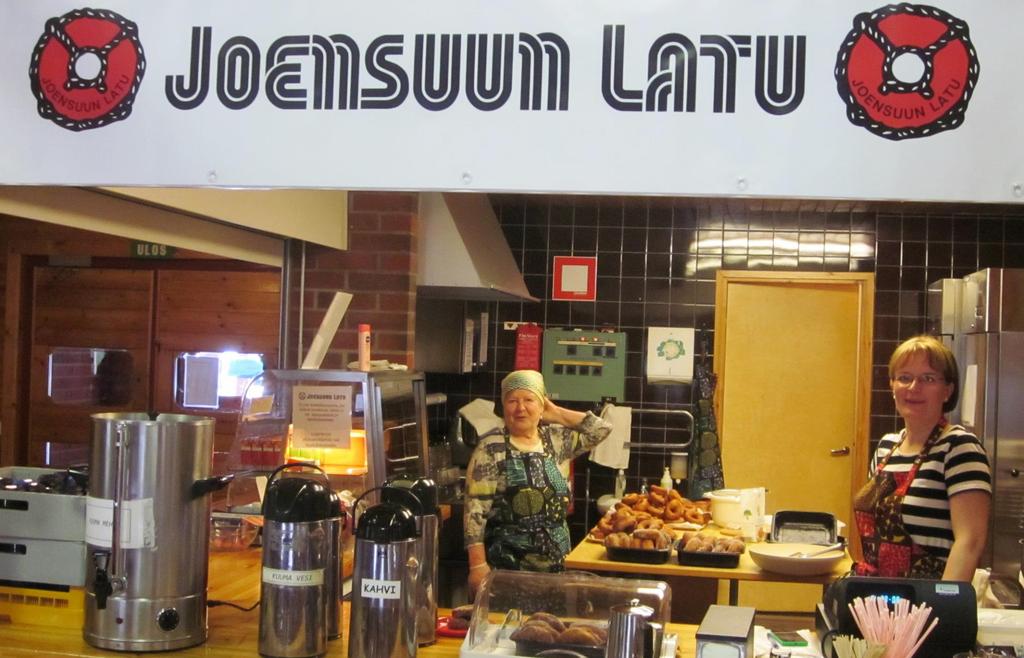 Jokaisena aukiolopäivänä oli 3-8 talkoolaista, yhteensä talkoovuoroja tehtiin 121. Suuret kiitokset Teille kaikille!