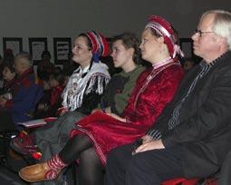 Dasa lassin doarju dáhpáhus mearkkašahtti láhkái oahppiid, oahpaheaddjiid ja vánhemiid oktasašbarggu. Dán jagi váldotemán lei musihkka, ja siidotemán lei vuosttas geardde ráidogovva.