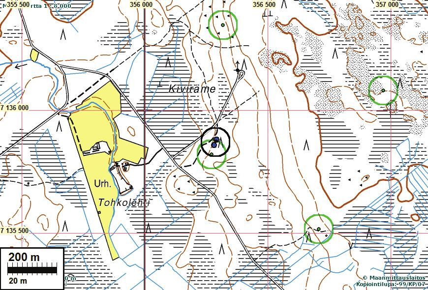 9 Huomiot: Paikalla on muinaisen rantatörmän reunalle tehty tervahauta (N 7135857 E 356281). Halkaisija n. 12 m. Ränni törmässä.