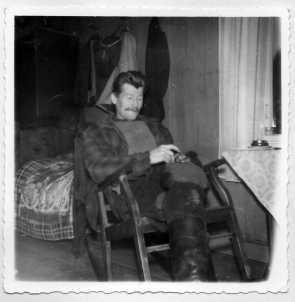 Raitakorpi. Sen perusti 1881 Kilpijoen Suutarin renki Antti Vihtori Vilhelminpoika. Vuokralautakunnan pöytäkirjasta 12.5.