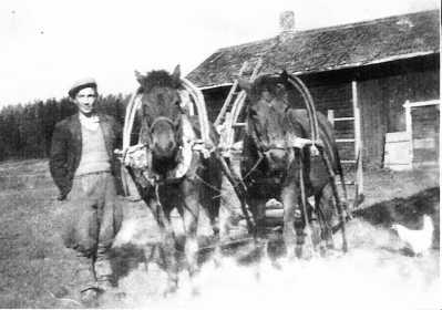 1972), joka oli kotoisin Porin mlk:sta, eli kauan hänen jälkeensä ja asui viimeiset vuotensa, kun tila oli jo siirtynyt vieraisiin käsiin, tyttärensä Katri Kuusiston luona.