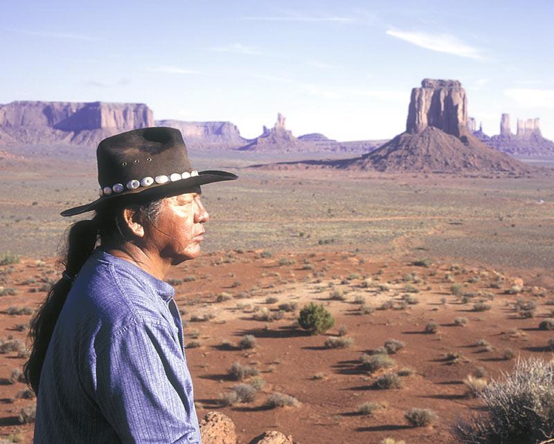 Ohjelma 04.-17.09.2018 12.09.2018 keskiviikko - Monument Valley Monument Valleyssä ei voi tehdä retkeä omalla bussilla. Retki tehdään avobussilla Navajo-oppaan johdolla.