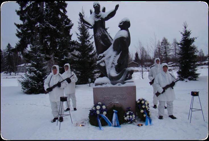 muistetaan viemällä seppeleitä ja kynttilöitä