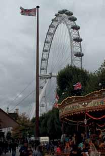 Eikä matkamme aikaan olisi Valioliigaa Lontoossa pelattukaan, niin kuka niistä alemmista liigoista... Covent Garden nähtiin, London Eye taas oli vaikea olla näkemättä.