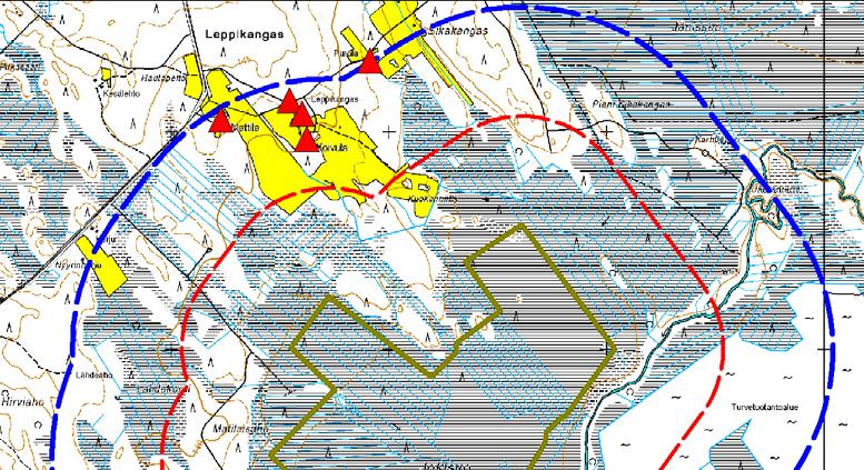 Kuva 15 Hankealueen yleiskartta, YVA-alueen 500 m (- - -) ja 1000 m (- - -) etäisyysvyöhykkeet sekä lähiasutus.