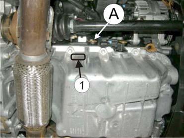 5/5 PL INSIGNIA.8 7 G The heater is to be installed on the F-side of the oil sump. Thoroughly clean the oil sump in the area where the heater is to be mounted. Note!