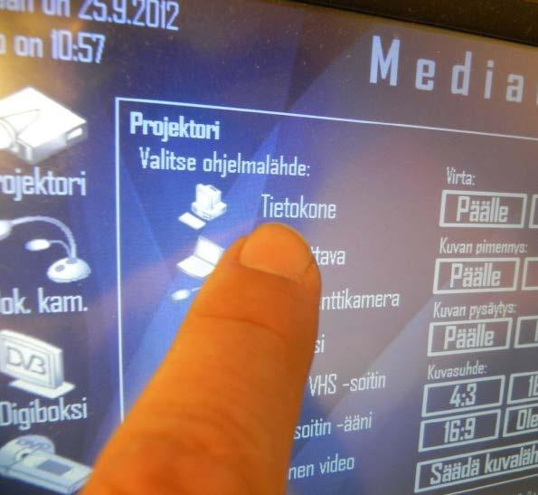 Valitse vasemmalta Projektori 2.