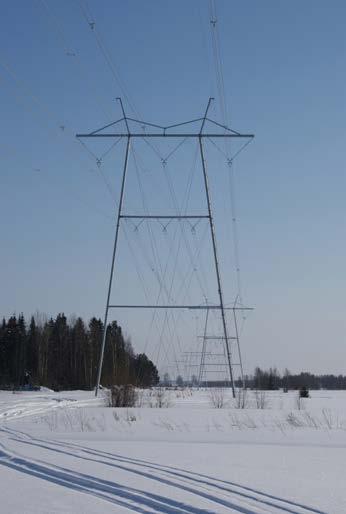 32 35TYmpäristövaikutusten arviointiohjelma Voimajohtohankkeen pylväiden sijoitussuunnittelu tehdään vasta YVA-menettelyä seuraavassa yleissuunnitteluvaiheessa.