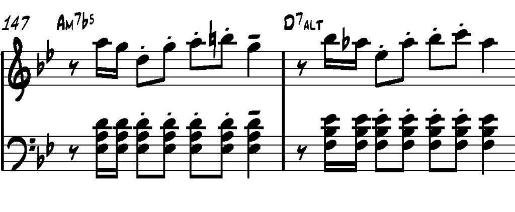 Fraasissa Tyner soittaa motiivin joka alkaa Am7b5-soinnulta, ja D7alt:n kohdalla niin melodia, kuin vasemman käden hajotuskin siirtyy puolisävelaskeleen ylöspäin.